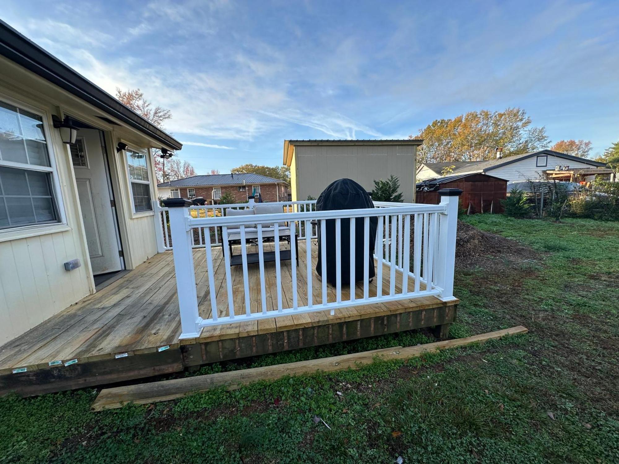 Charming 3 Bedroom In With Wifi And Ac *