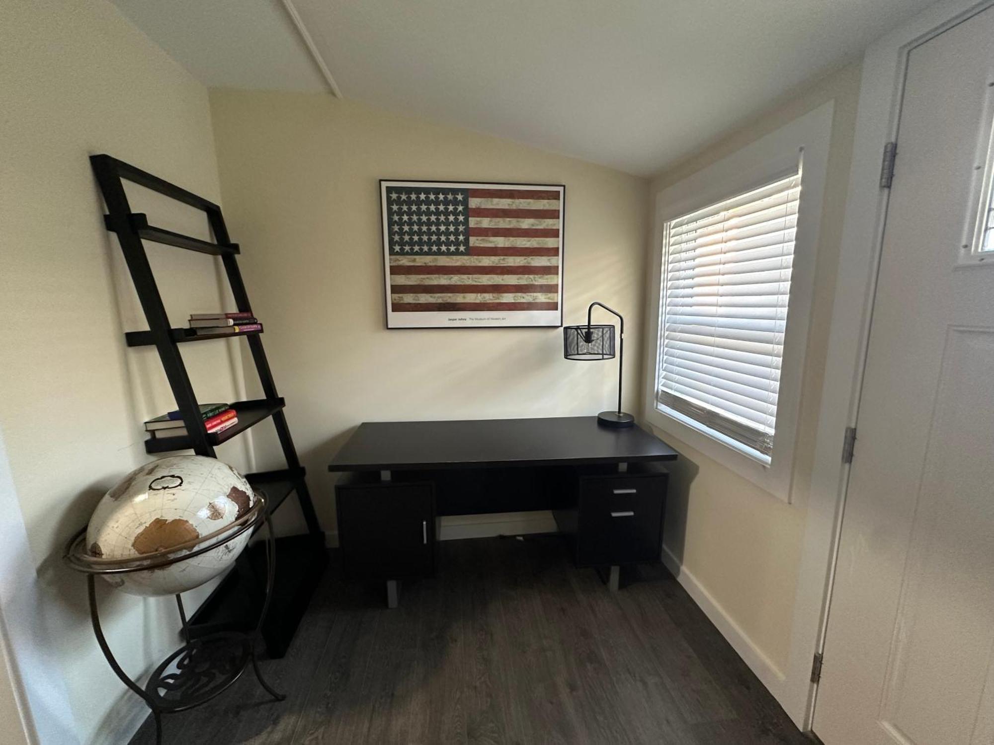 Charming 3 Bedroom In With Wifi And Ac